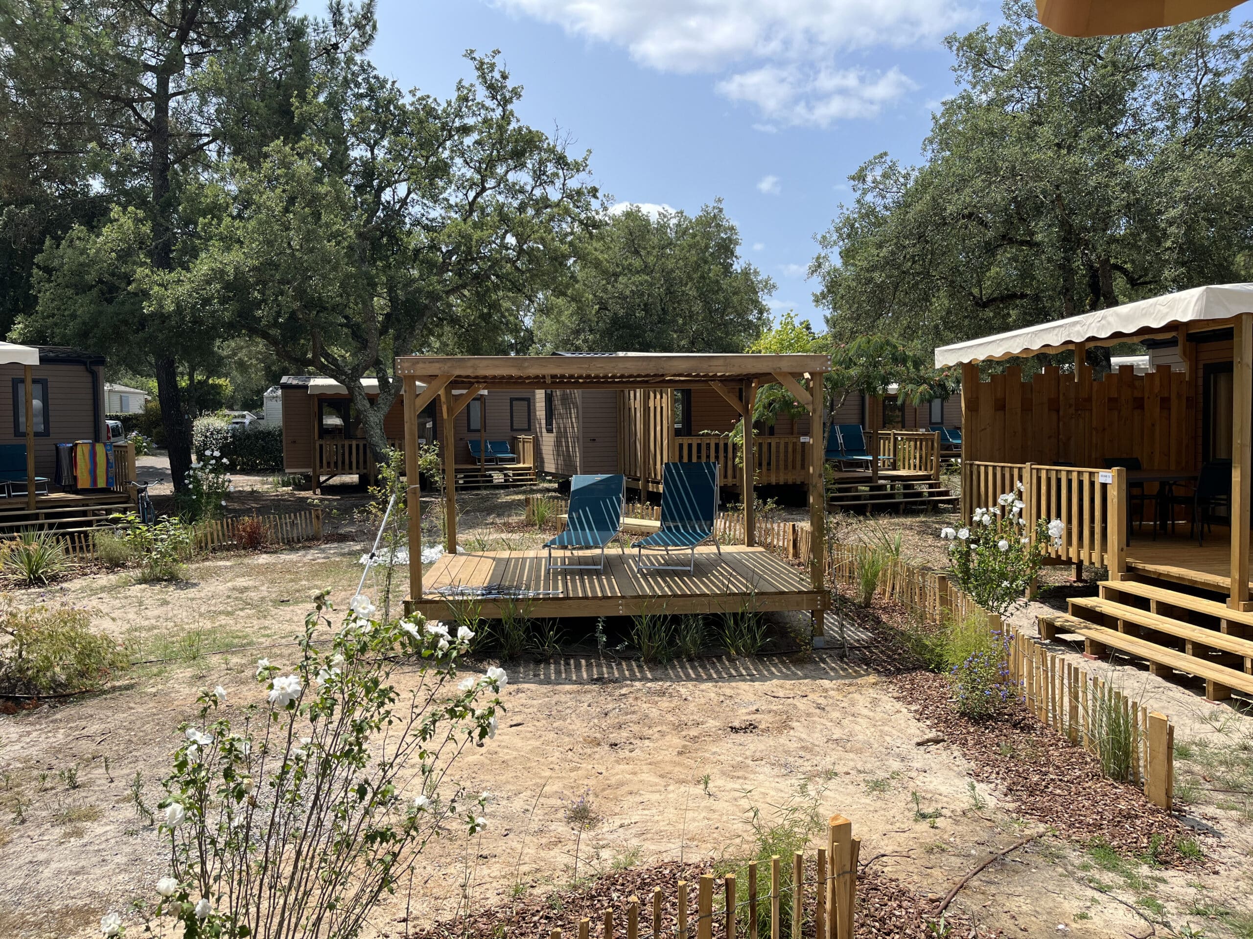 Cabaña Premium en el Camping Nature l&apos;Airial de 4 estrellas en Soustons, Landas