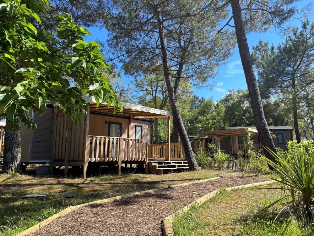 Lodge paysage camping l'Airial